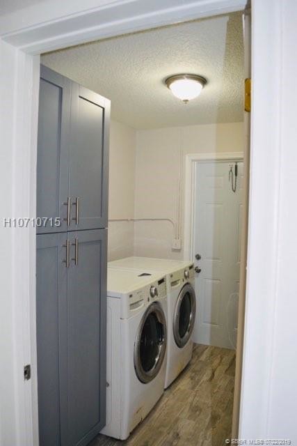 Building Photo - 9459 SW 52nd Ct