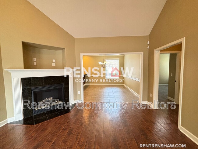 Building Photo - 1395 Calumet Farms Dr