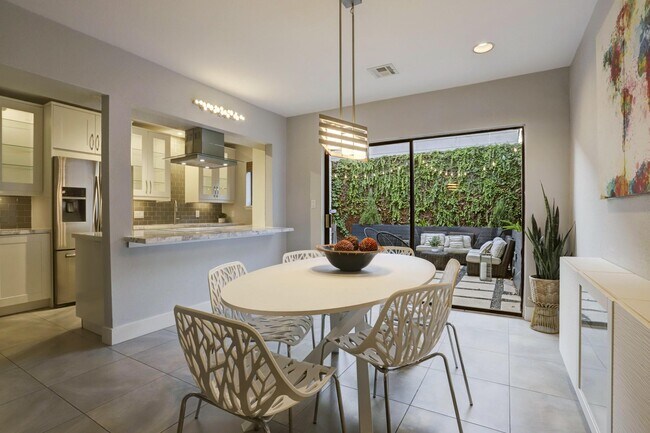 Foto del edificio - 1422 Fairview Ave