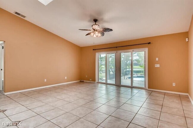 Building Photo - 3 br, 2 bath House - 12811 Forestedge Circ...