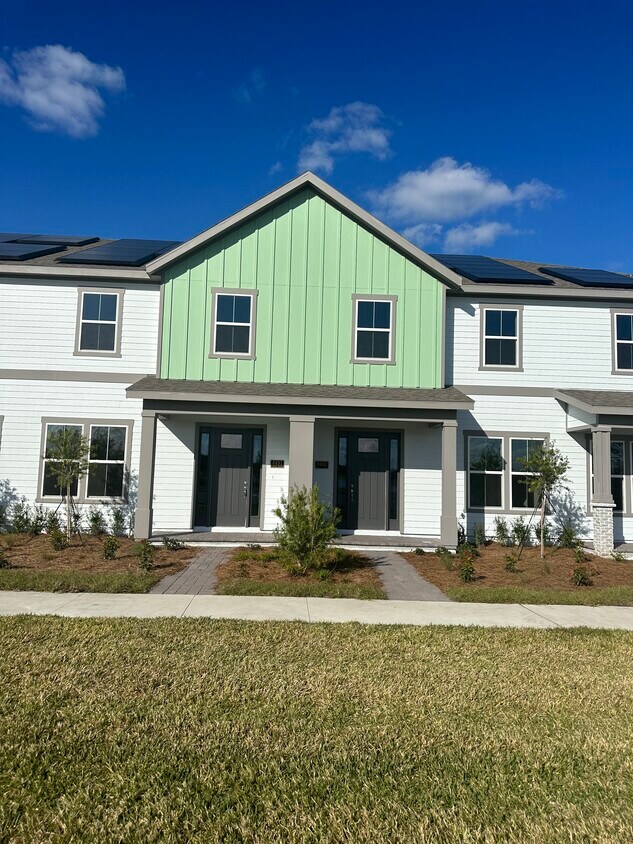 Shared townhome - 6493 Cyrils Dr