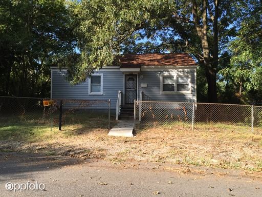 Primary Photo - 1408 Pine Ave