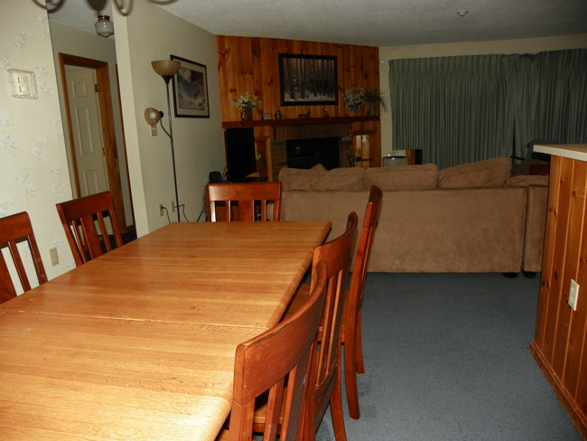 Building Photo - 132 Deer Park Dr