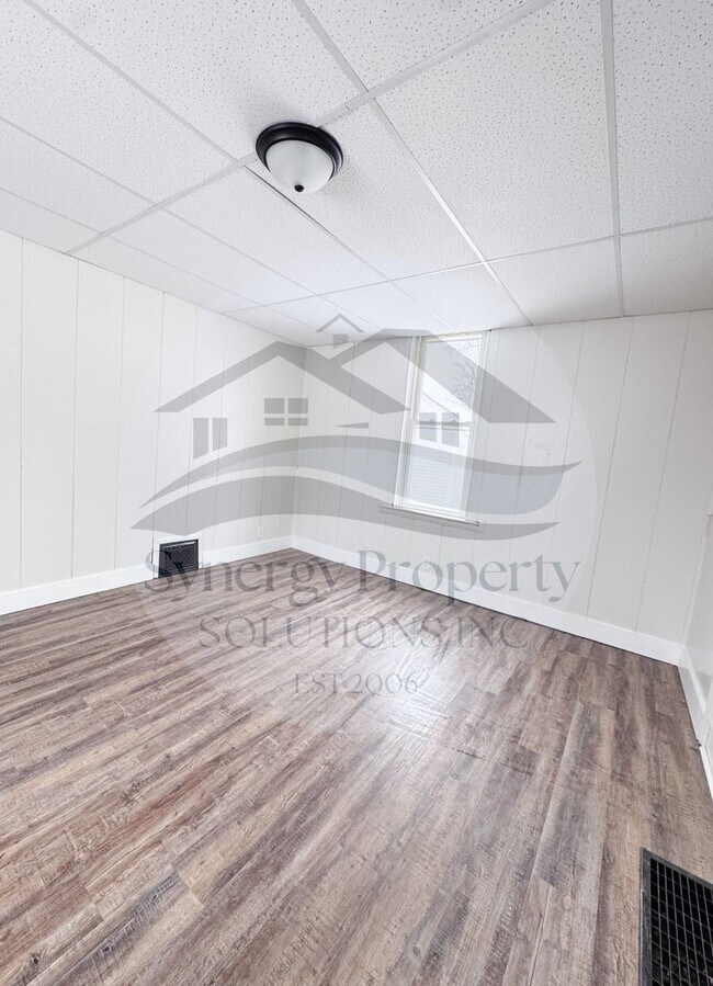 Foto del edificio - Crestline Home Available Now