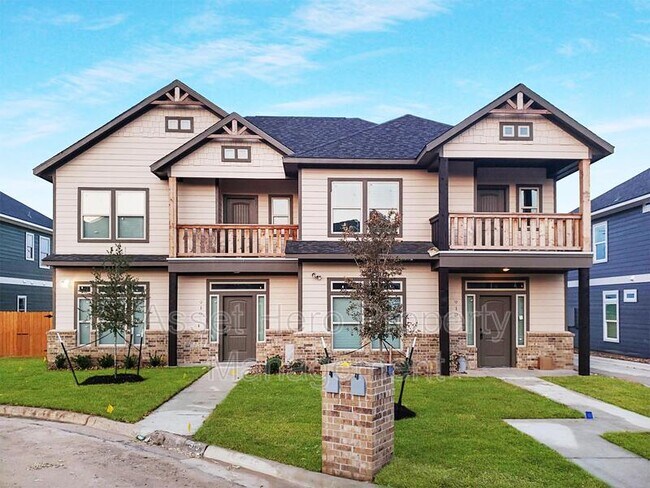 Foto del edificio - 910 Montclair Ave