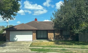 Building Photo - 6913 Fawn Ridge Dr