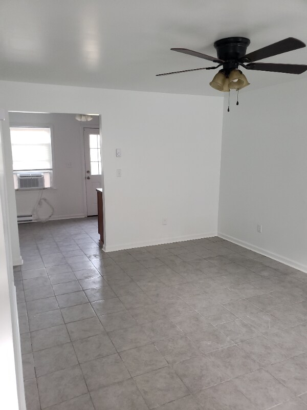 Foto del edificio - 6212 Darby Rd