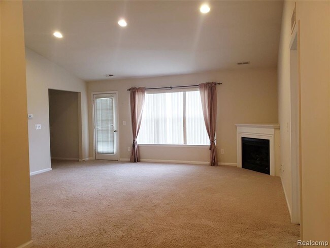 Foto del edificio - 4337 Bridgeview Ln