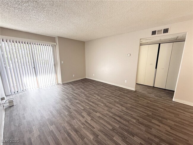 Building Photo - 2981 Juniper Hills Blvd