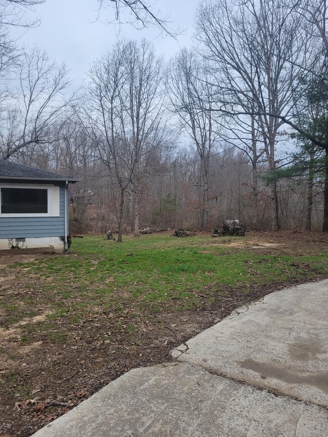 Building Photo - 71 Fox Den Ln