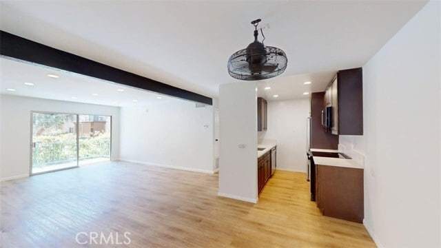 Foto del edificio - 5460 White Oak Ave