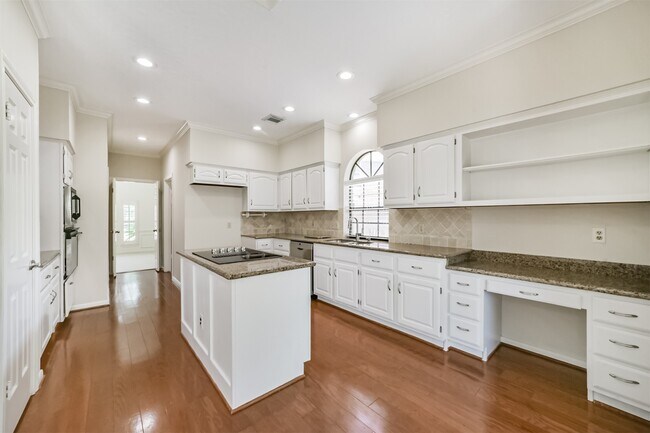 Foto del edificio - 2214 Cherrytree Ridge Ln
