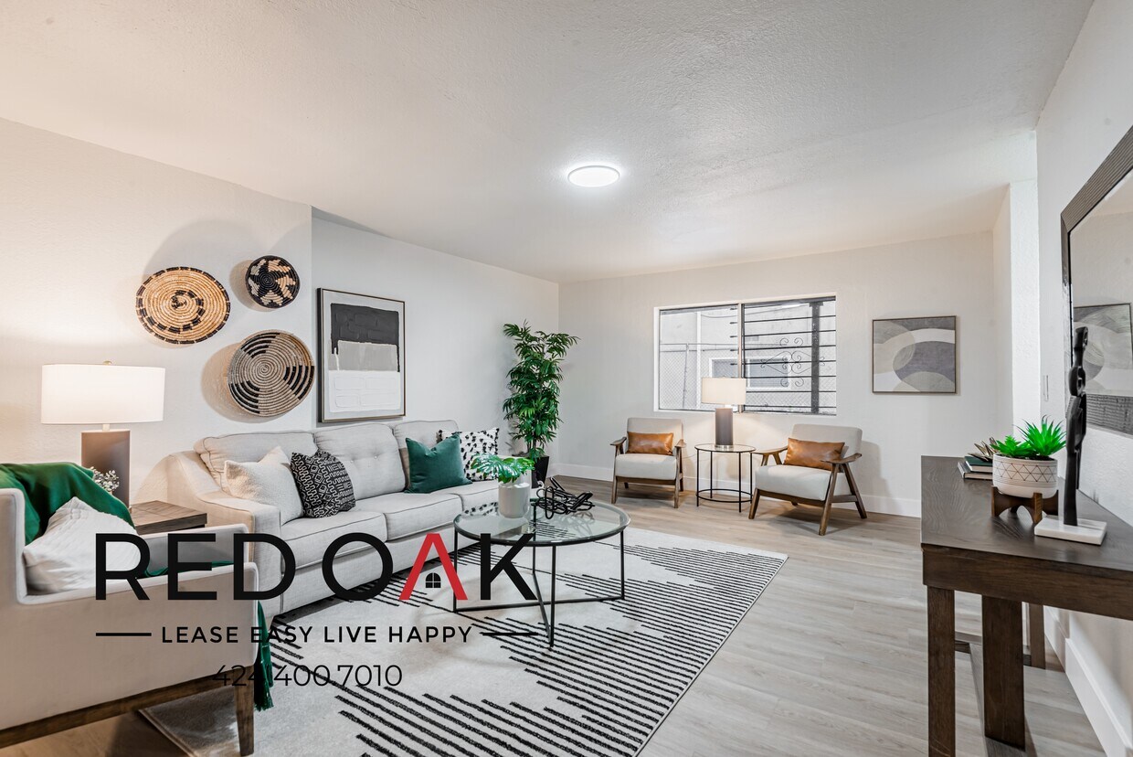 Foto principal - 6337 10th Ave