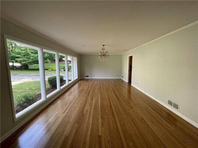 Foto del edificio - 1518 High Haven Ct NE