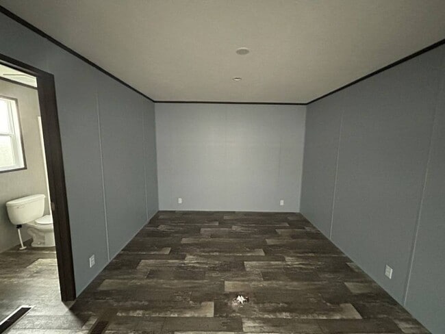 Building Photo - 575 Payne Creek