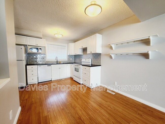 Building Photo - 5555-144A 144a Ave NW