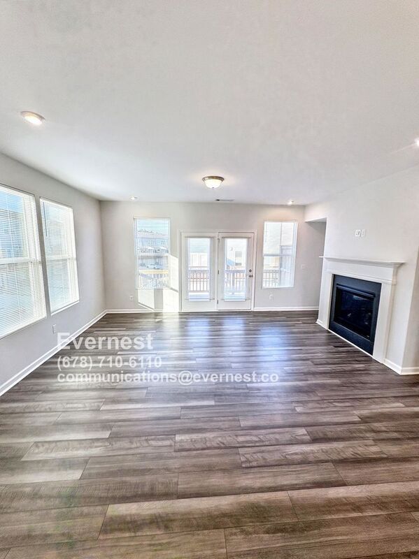 Building Photo - 2230 Whistler Wy NE