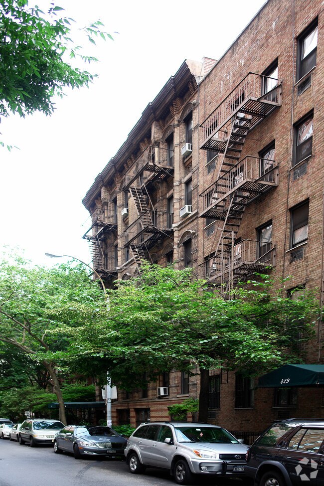 Foto del edificio - 433 W 24th St