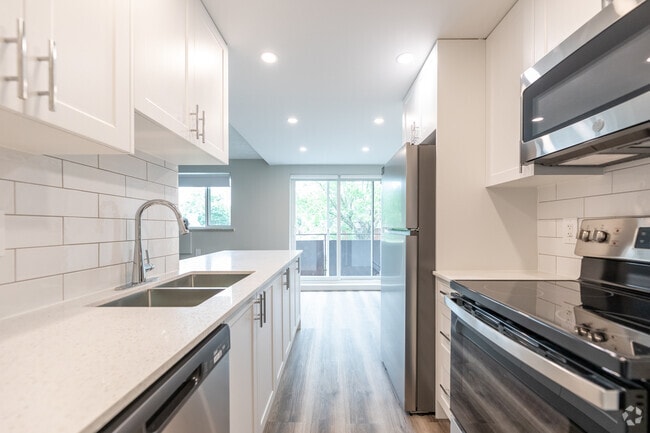 Interior Photo - 36 Talbot Street