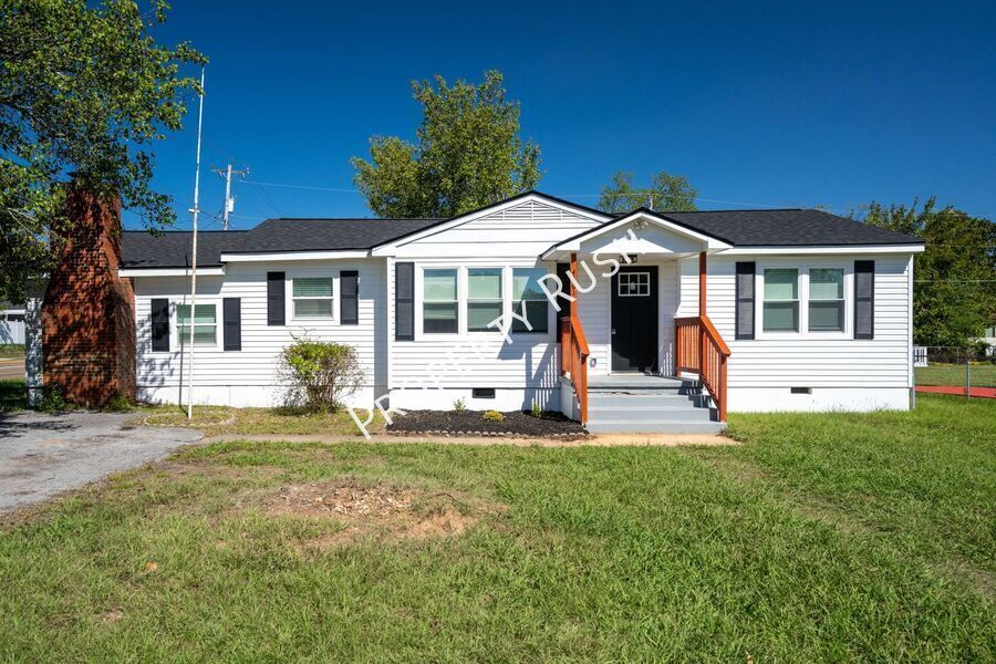 Primary Photo - 4601 Leslie Ln