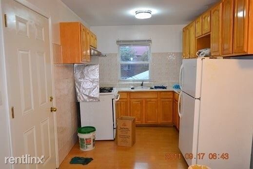 Primary Photo - 168 Avenue V