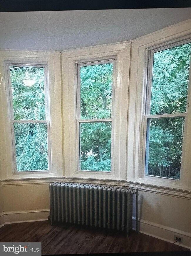 Foto del edificio - 934 N Fallon St