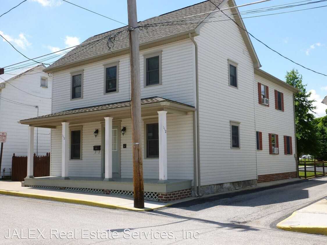 Primary Photo - 4 br, 4.5 bath House - 112 N Penn St