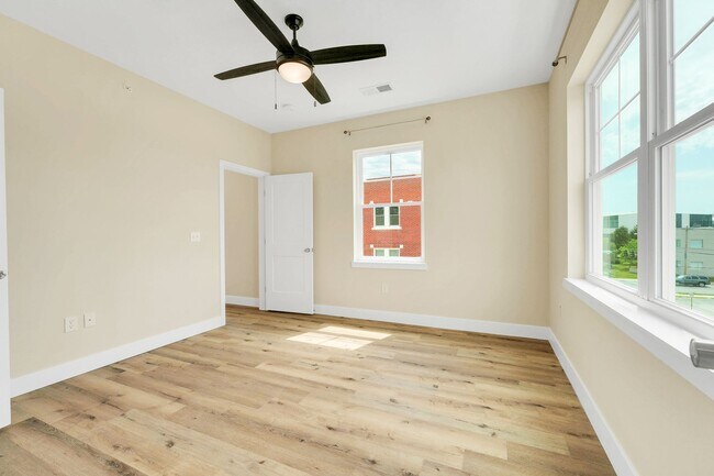 Foto del edificio - West Beverly Lofts - 105