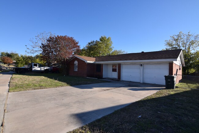 Foto del edificio - 904 Willowbrook St