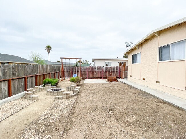 Foto del edificio - Charming Newly Remodeled Single Family Hom...
