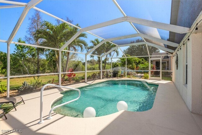 Foto del edificio - 8884 Fawn Ridge Dr