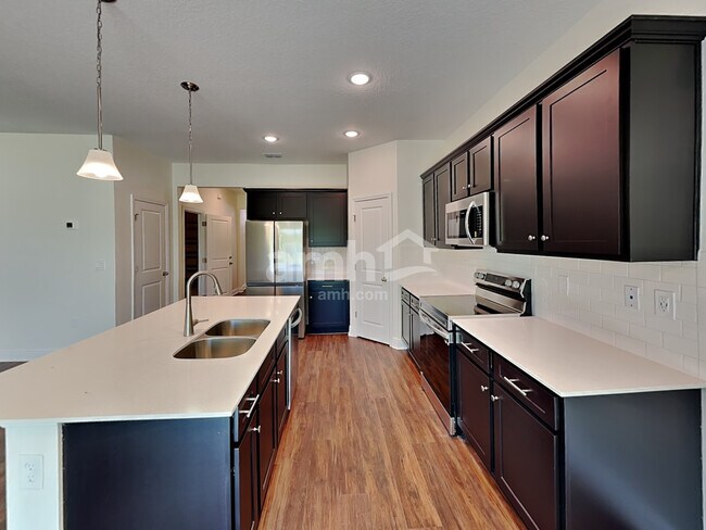 Building Photo - 2764 Ponds Trl