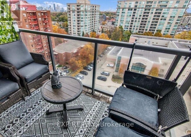 Building Photo - 35 Saranac Blvd