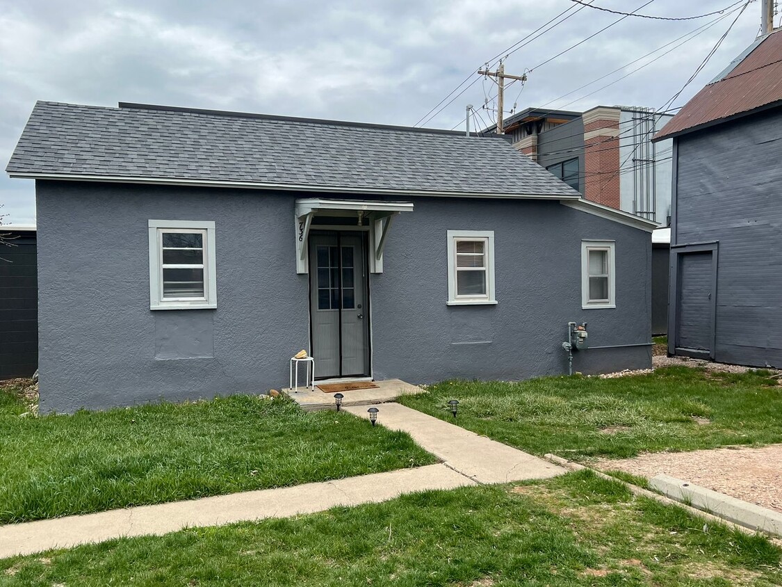 Primary Photo - 700 N 5th St