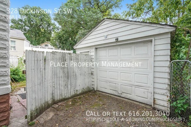 Foto del edificio - 328 Dickinson St SW - Big 3 bedroom 1 bath...