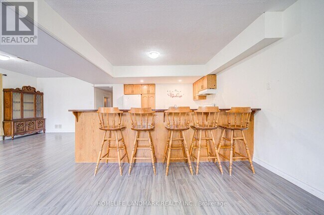 Photo du bâtiment - 113 Oak Ave
