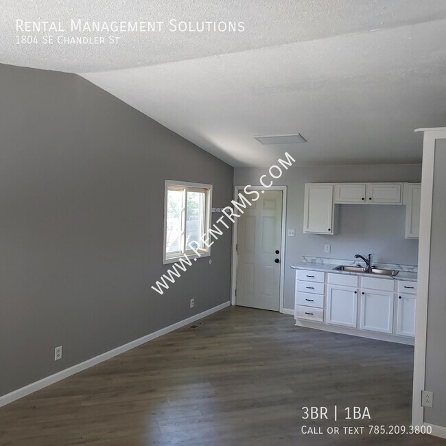 Building Photo - 1804 SE Chandler St - 3 BED/1BATH