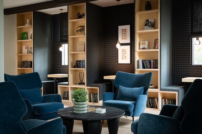 Building Photo - Atrio Burbank Apartments