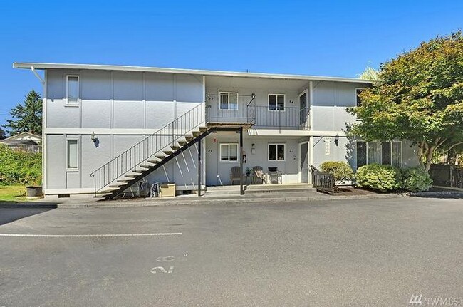 Building Photo - 700 Ford Ave
