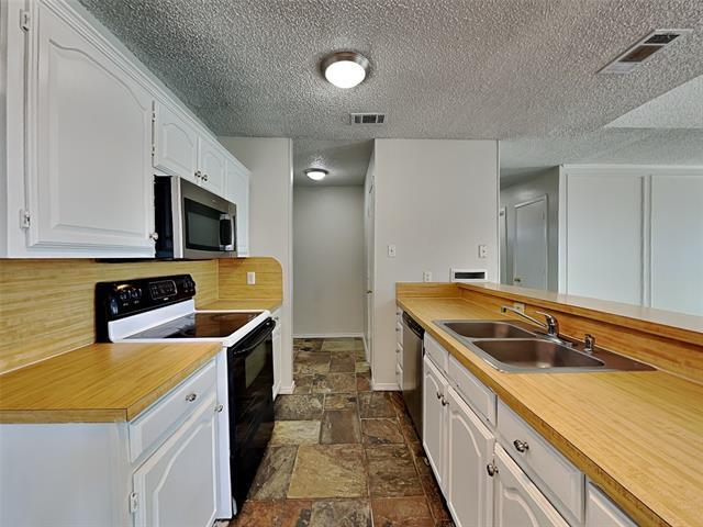 Building Photo - 2524 Herring Cir