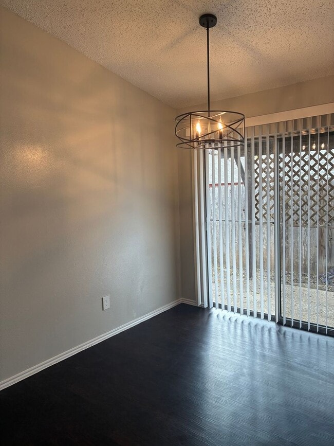 Building Photo - December Move In