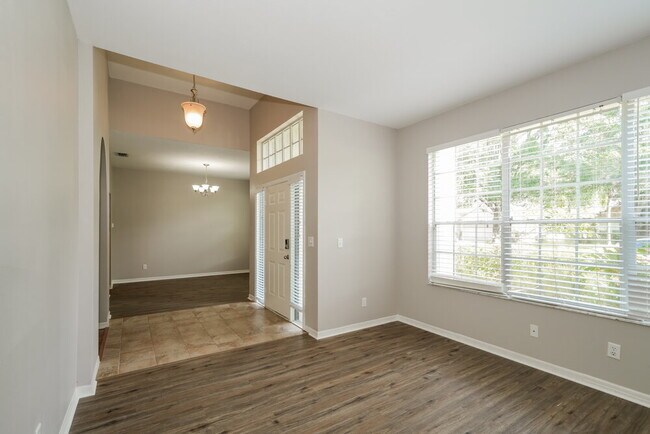 Foto del edificio - 4929 Willow Ridge Terrace