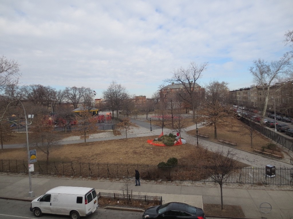 Primary Photo - 280 Knickerbocker Ave