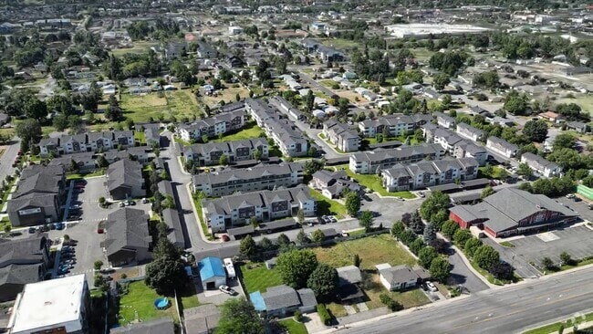  - Mirabolante Apartments