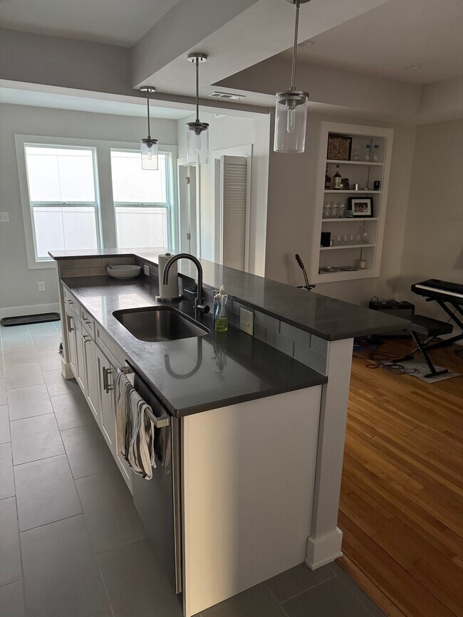 Foto del edificio - 1414 Quincy St NW