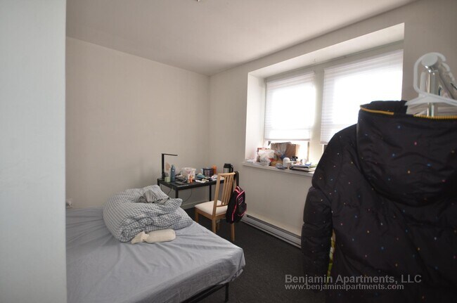 Foto del edificio - 776 Columbus Ave