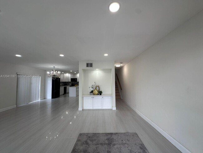 Foto del edificio - 11603 NW 29th St