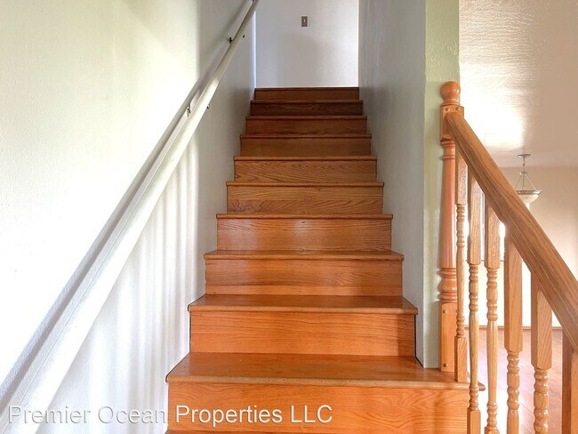 Foto del edificio - 4 br, 2 bath House - 17305 Blueberry Dr.