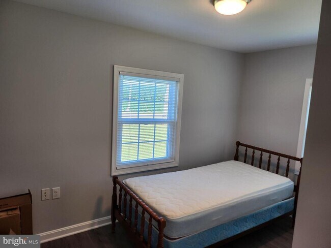 Foto del edificio - 10551 Greensboro Rd