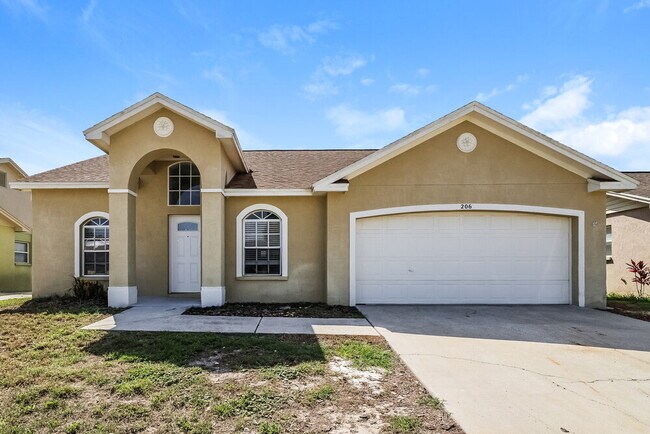 Building Photo - 206 Lookout Dr
